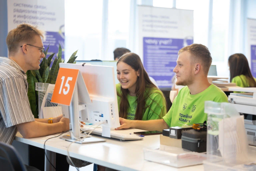 Количество мест на общий конкурс 